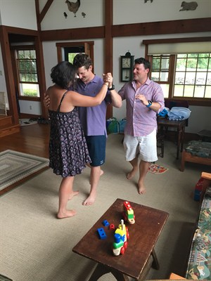 Wedding dance practice with a couple
